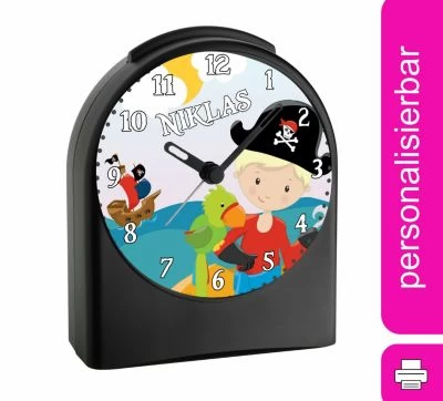 CreaDesign Kinder Funkwecker Personalisiert Mit Namen Pirat Nah Atom-/Funkuhr, 12-Stunden-Anzeigeformat, Schlummerfunktion, Nachtlicht, Geräuschlos/Ohne Ticken