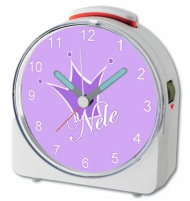 CreaDesign Kinder Funkwecker Weiß Personalisiert Mit Namen Krone Lila 12-Stunden-Anzeigeformat, Geräuschlos/Ohne Ticken, Nachtlicht – Bild 3