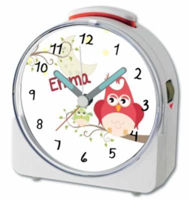 CreaDesign Kinder Funkwecker Weiß Personalisiert Mit Namen Eule Mama 12-Stunden-Anzeigeformat, Geräuschlos/Ohne Ticken, Nachtlicht – Bild 3
