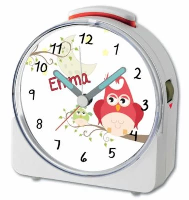 CreaDesign Kinder Funkwecker Weiß Personalisiert Mit Namen Eule Mama 12-Stunden-Anzeigeformat, Geräuschlos/Ohne Ticken, Nachtlicht – Bild 4
