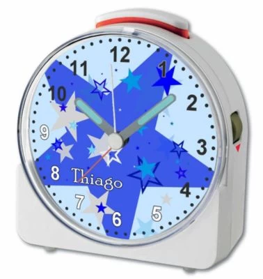 CreaDesign Kinder Funkwecker Weiß Personalisiert Mit Namen Sterne Blau Grau 12-Stunden-Anzeigeformat, Geräuschlos/Ohne Ticken, Nachtlicht – Bild 4