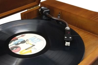 Soundmaster NR546BR Nostalgie Stereo DAB+/UKW Digitalradio Mit Plattenspieler Inkl Audio Technica Magnettonabnehmersystem, CD/MP3, USB, Kassette, Bluetooth Und Encoding – Bild 2